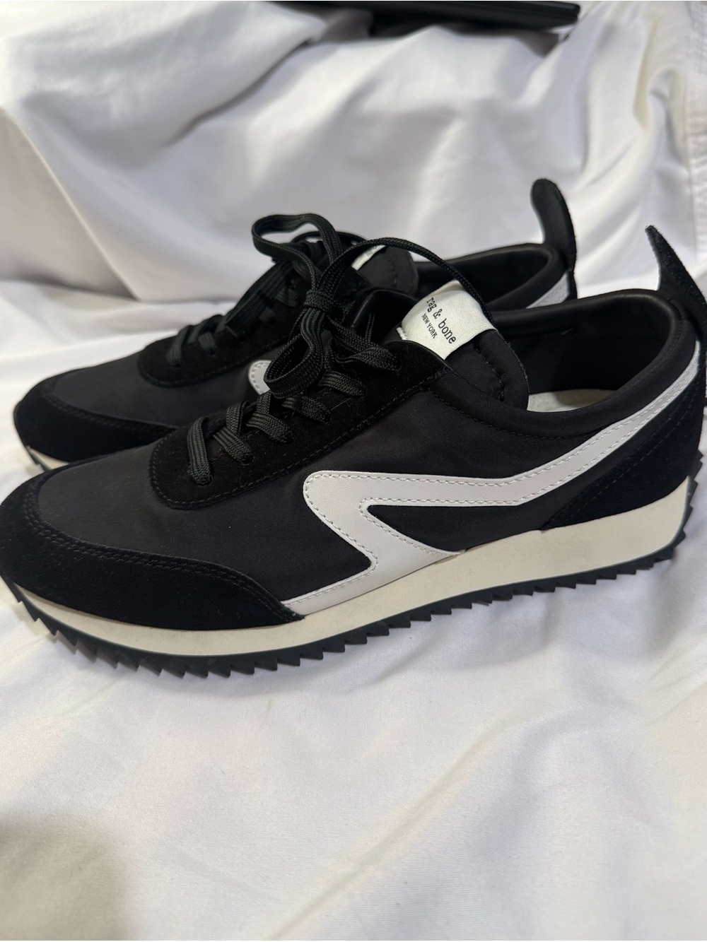 Rag & Bone Retro Runner Sneaker W/ Size 10 EU Size 40